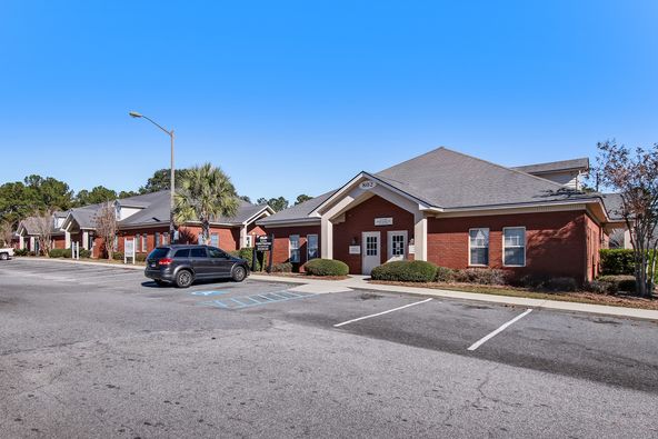 Towne Park East - Medical Investment Offering: 800 - 814 Towne Park East Drive, Rincon, GA 31326